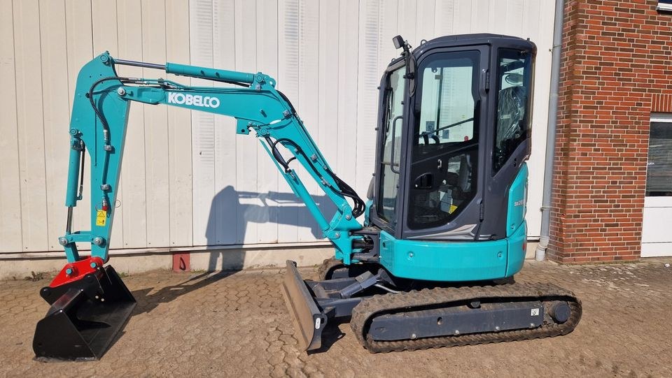 Minibagger 2,6t Kobelco SK26 mieten bei Herbers Baumaschinen – 2