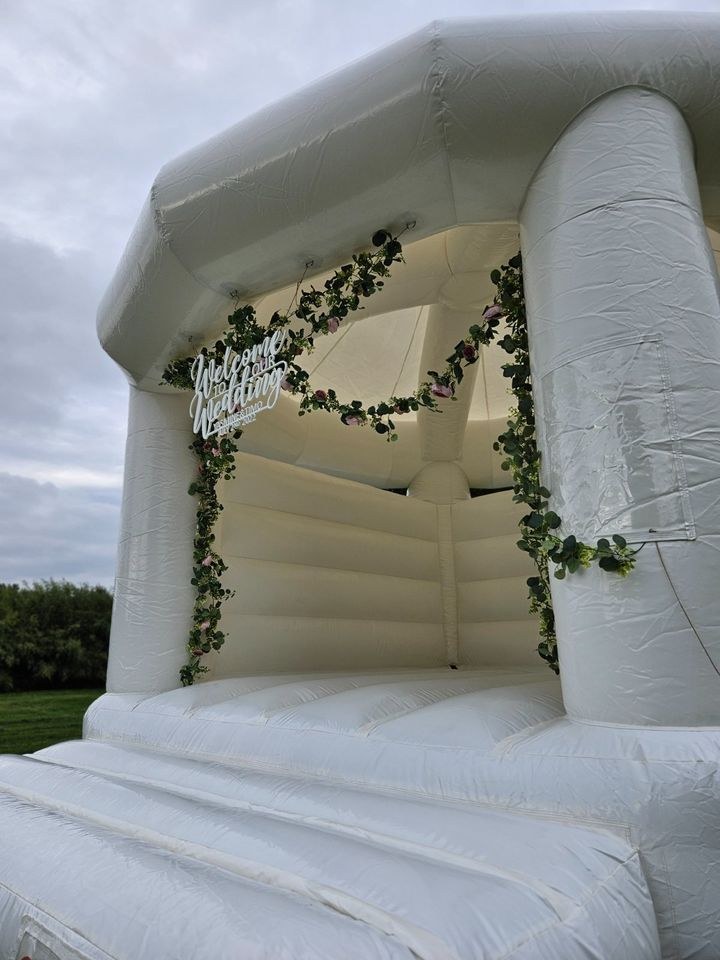 Hüpfburg Deko mieten in Billerbeck – für die Hochzeit – 4