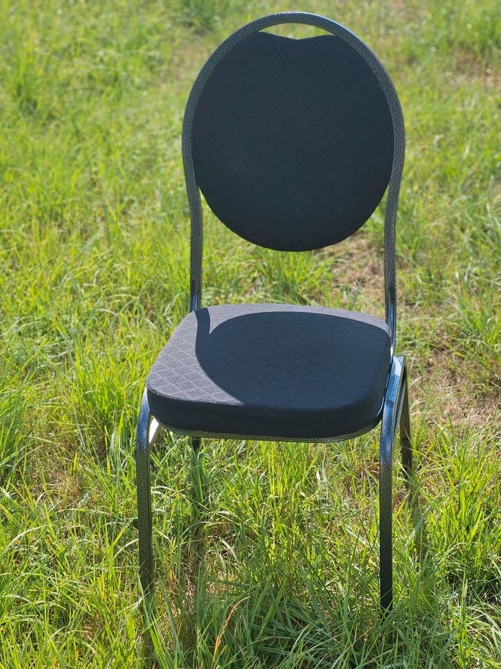 Bankettstühle Hussen mieten in Billerbeck – Sitzplätze für alle – 2