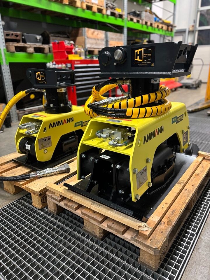 Anbauverdichter 2 12 to Minibagger Bagger MS03 mieten in Bibertal – 2