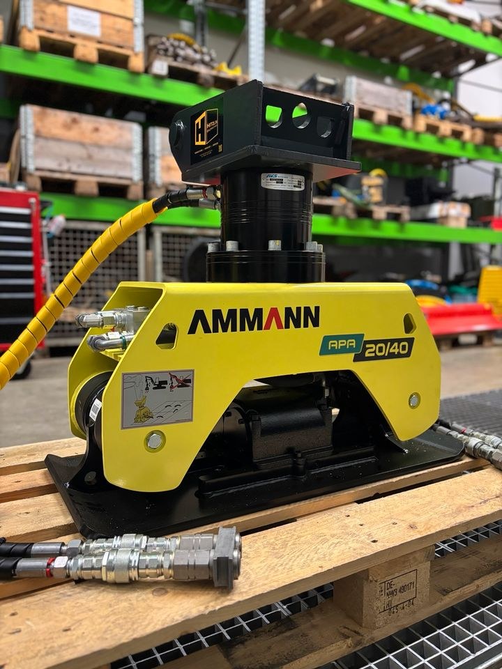 Anbauverdichter 2 12 to Minibagger Bagger MS03 mieten in Bibertal – 4