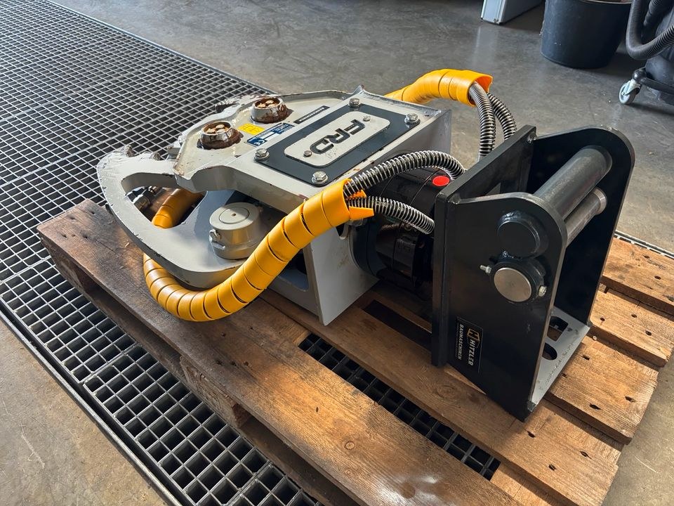 FRD VXS 2ER MS01 MS03 Abbruchzange Betonschere mieten in Bibertal – 3