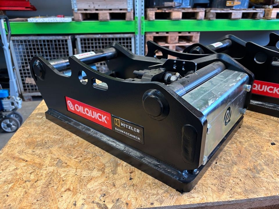 OilQuick OQ 45 5 Adapterplatte Greifer Fräse mieten in Bibertal – 2