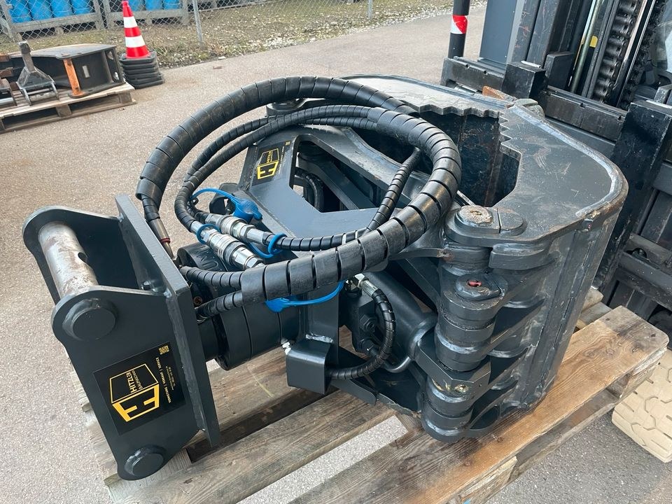 Universalgreifer UG05 MS03 3,5 6,0 to Abbruch mieten in Bibertal – 4