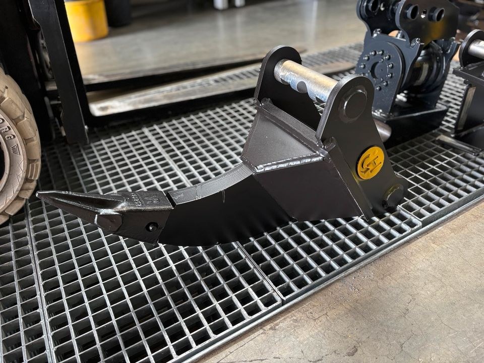 Henle Reißzahn MS03 Symlock Minibagger 2,5 6 to mieten in Bibertal – 2