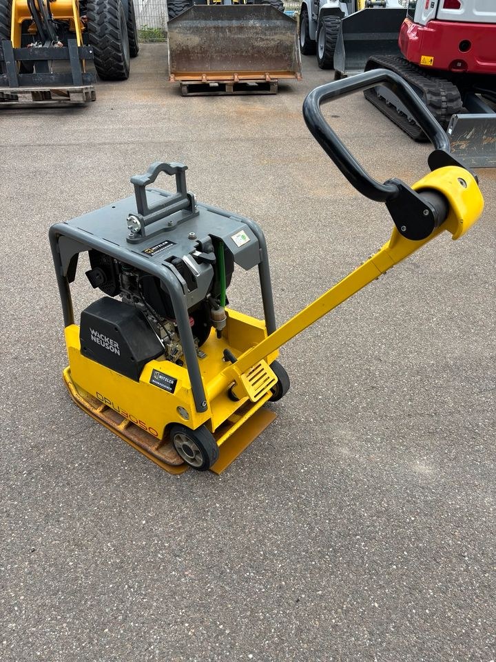 Wacker Neuson DPU 3050 H 181 kg Rüttelplatte mieten in Bibertal – 4