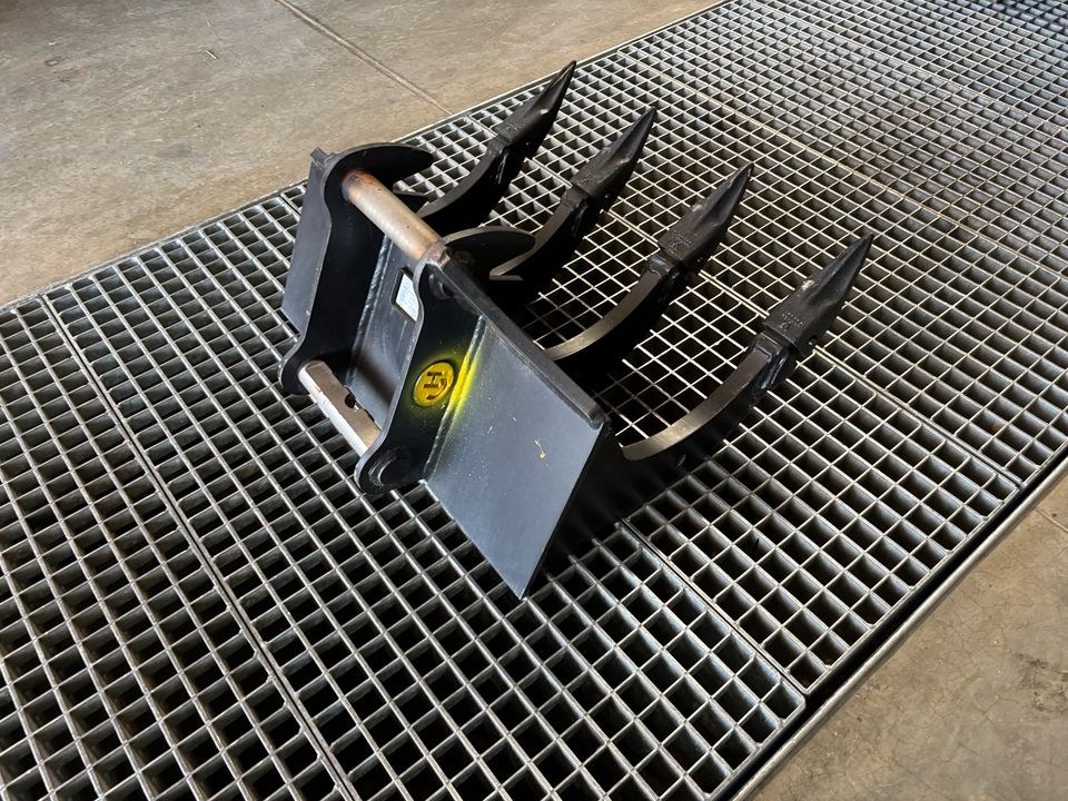 Roderechen 60 cm MS01 Symlock Minibagger 2 t mieten in Bibertal