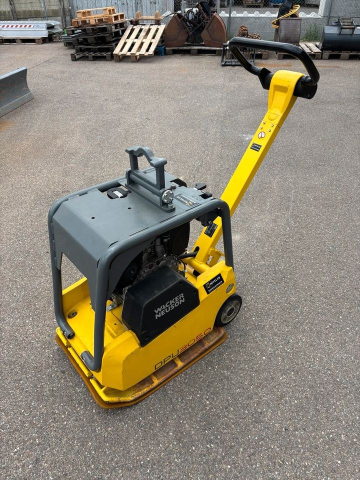 Wacker Neuson DPU 3050 H 181 kg Rüttelplatte mieten in Bibertal