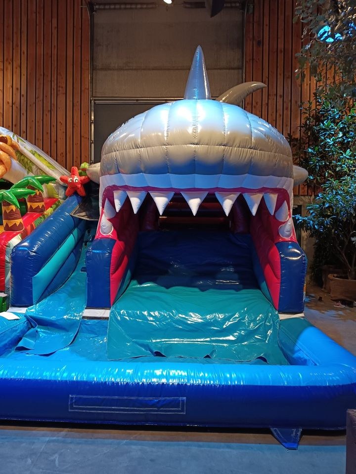 Wasserrutsche Hai Wochenendmiete mieten bei Thomas – Spaß für Kinder