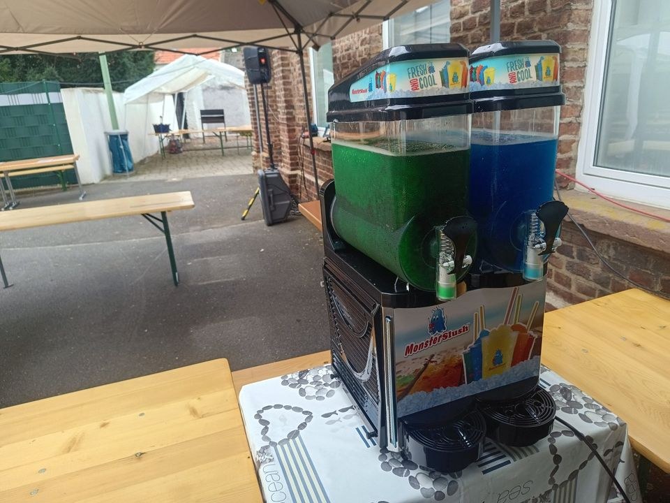 2er Slush Eis Maschine auch frozen Cochtails mieten bei Thomas – 2
