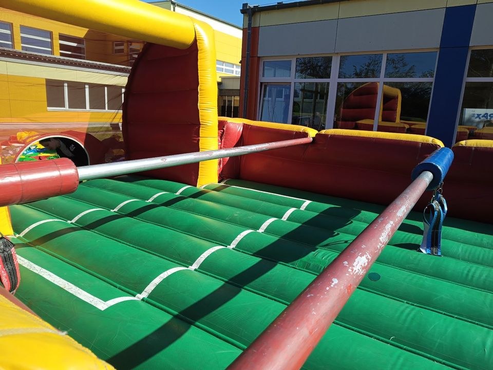 Lebendkicker 12 Spieler Luftboden inkl PKW mieten bei Thomas – 4