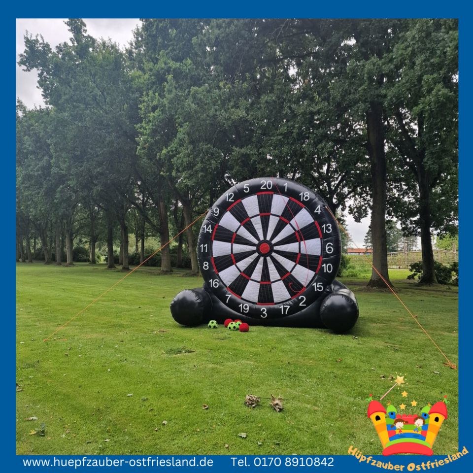 Fußballdart 3,5 Meter hoch mieten in Aurich – für Kinderfest & Feier – 3