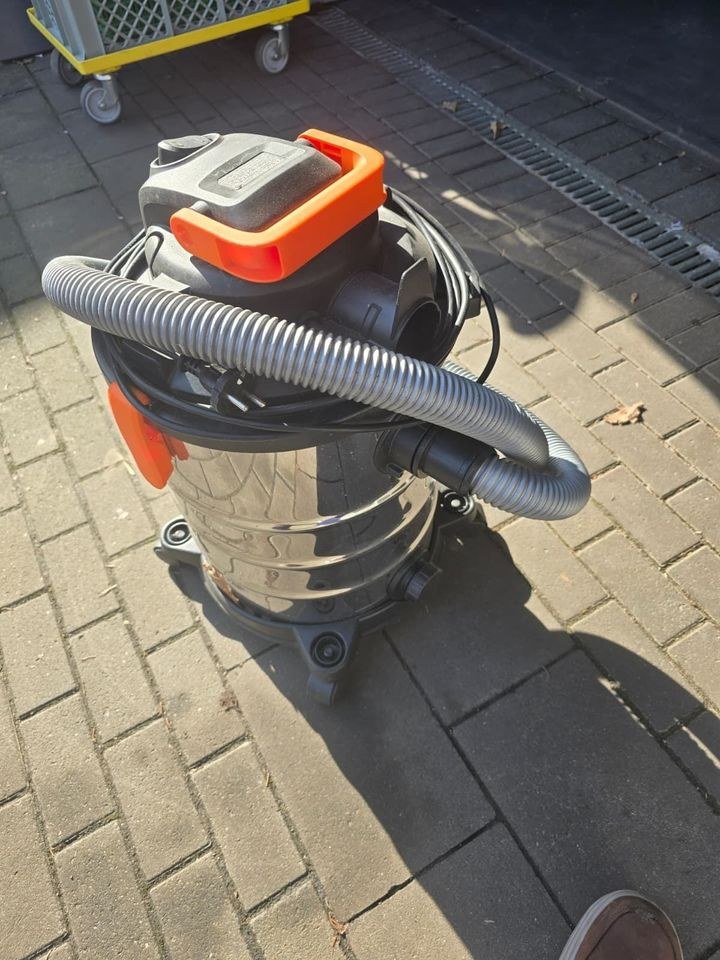Akku Staubsauger Industriesauger mieten bei MG Event & Gastroservice