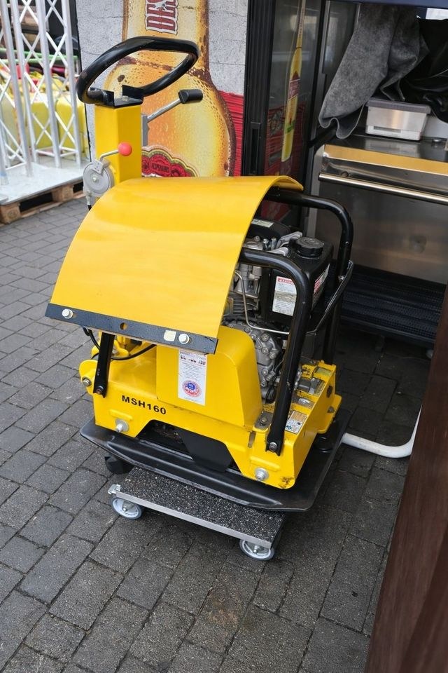 Rüttelplatte mieten in Bielefeld – für Pflaster & Terrasse