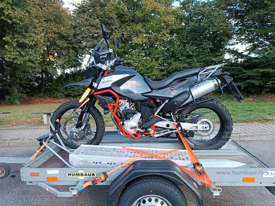 Motorradanhänger Anhänger 750kg max 3 Motorräder mieten bei ISN