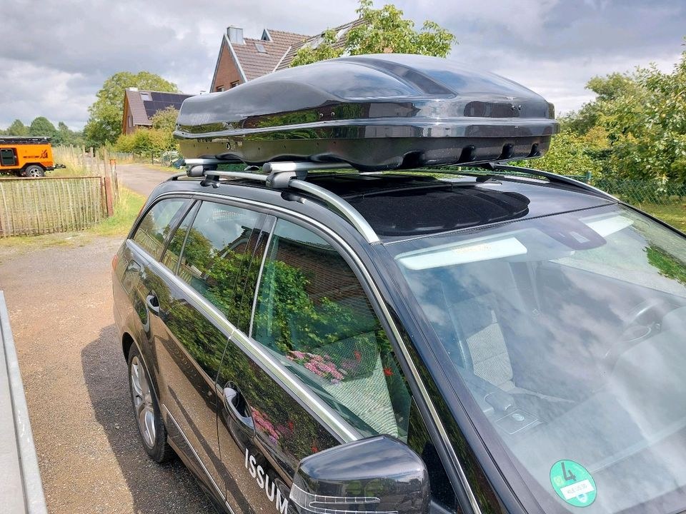 Dachbox 680L inkl Grundträger offene Reling mieten in Issum – 4