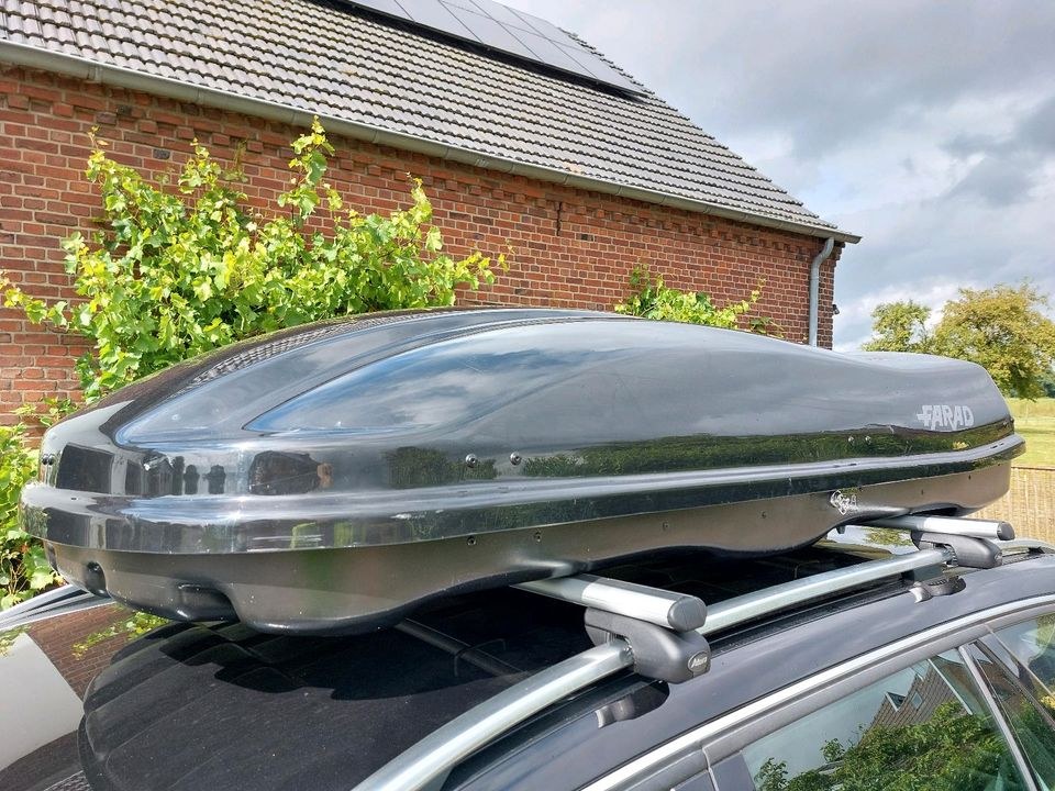 Dachbox 680L inkl Grundträger offene Reling mieten in Issum – 2