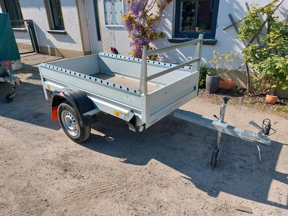 Anhänger 750kg offen 1 Monat mieten in Issum – für Umzug & Baumarkt – 3