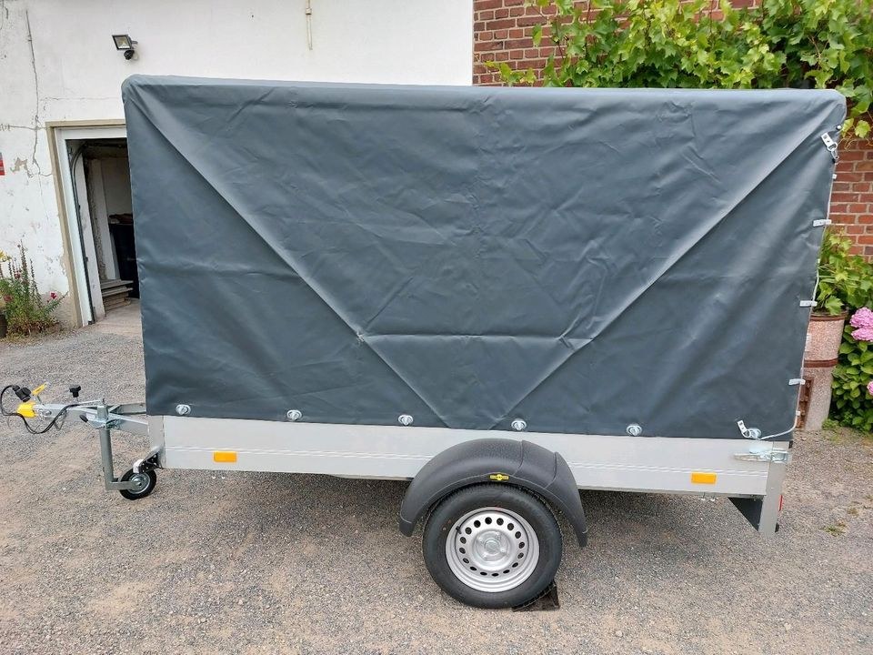 Anhänger 750kg Plane 1 Monat mieten in Issum – 2