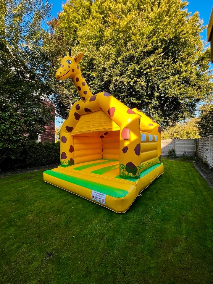 Giraffen Hüpfburg mieten bei Kardinal – Hüpfspaß für jede Feier