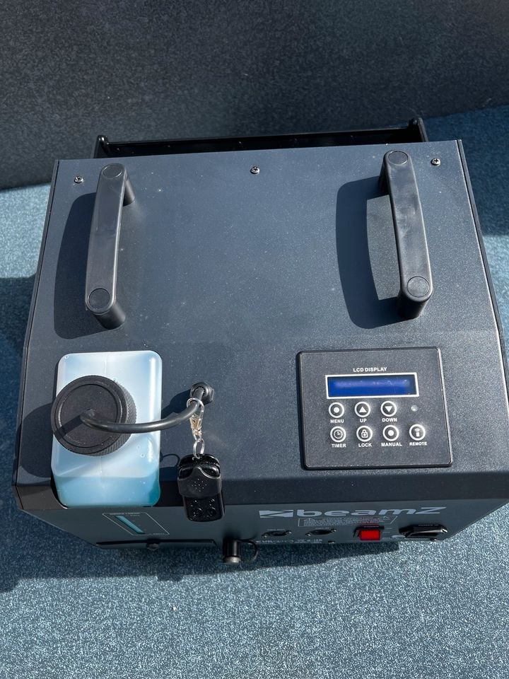 Seifenblasenmaschine mieten bei Kardinal – Atmosphäre auf Knopfdruck – 4
