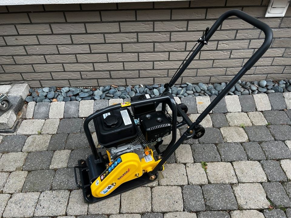 Rüttelplatte 65kg mieten bei Kardinal – für Pflaster & Terrasse – 4
