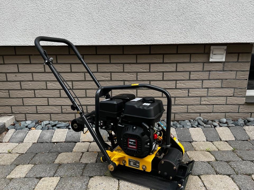 Rüttelplatte 65kg mieten bei Kardinal – für Pflaster & Terrasse – 3