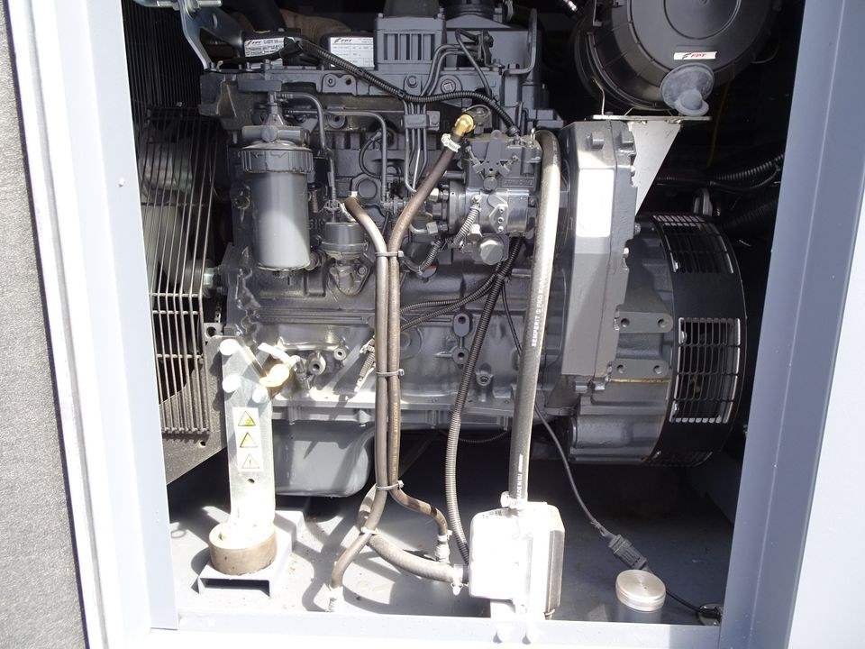Notstromaggregat Diesel Stromerzeuger 230 400V mieten in Konzell – 4