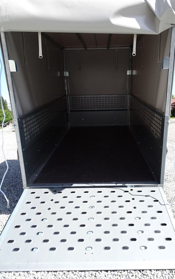 PKW Anhänger 750kg 100km h Planenaufbau kippbar mieten in Konzell – 4