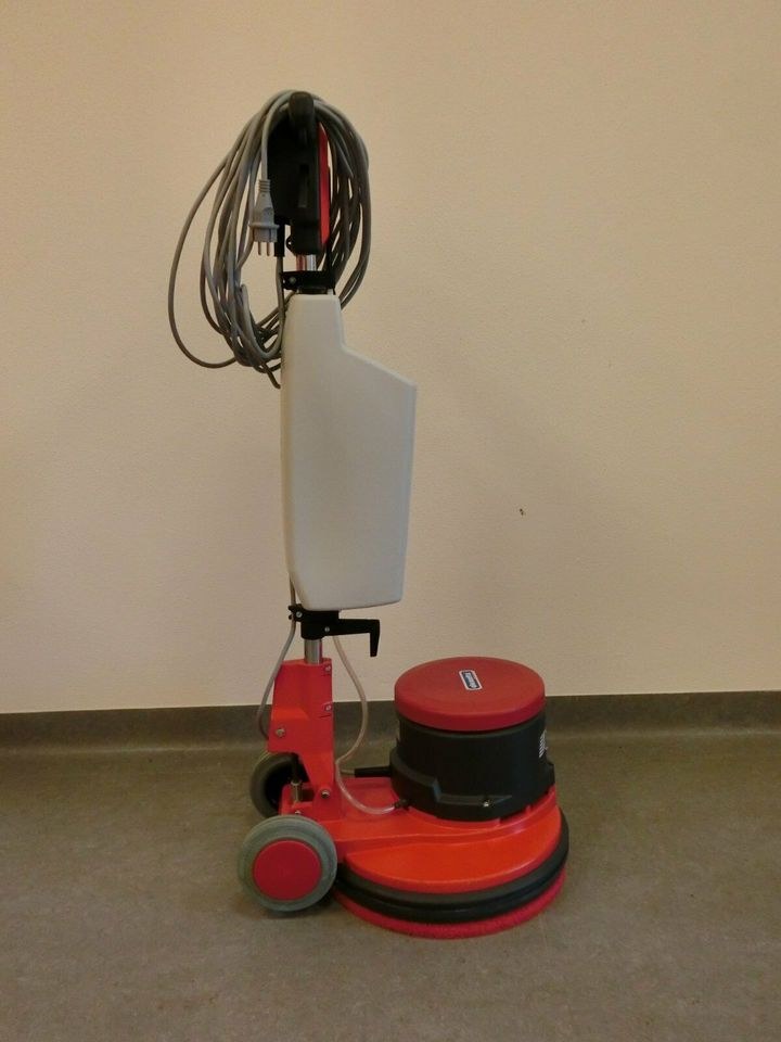 Reinigungsmaschine Scheuermaschine Putzmaschine mieten in Konzell – 2