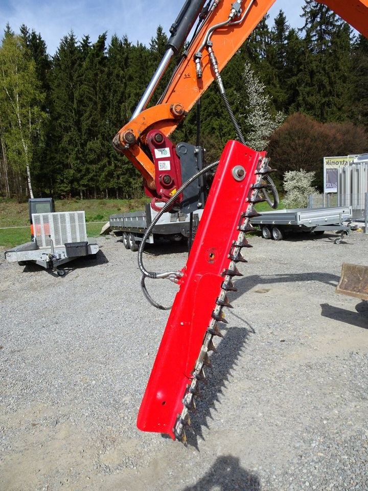 Hydraulische Heckenschere mieten in Konzell – 4