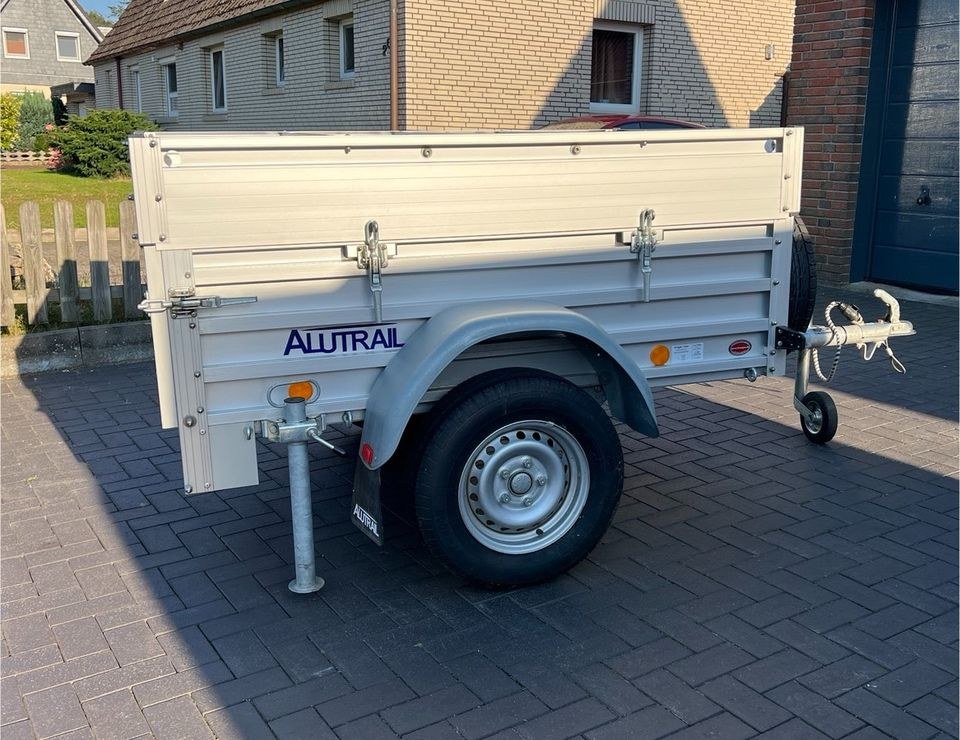 Anhänger Urlaubsanhänger 750kg Urlaub Reisen mieten in Wasbek – 3