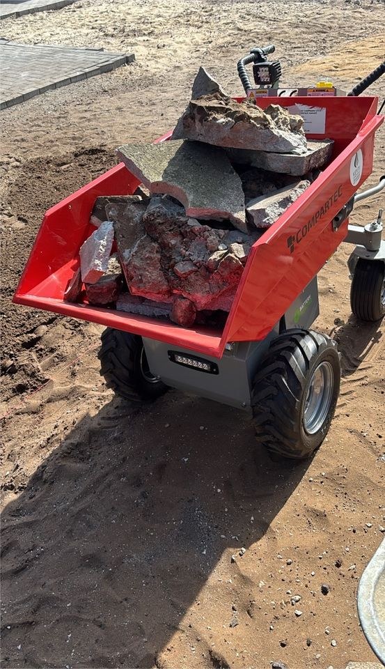 Mini Dumper Motor Schubkarre mieten in Kremperheide – 3