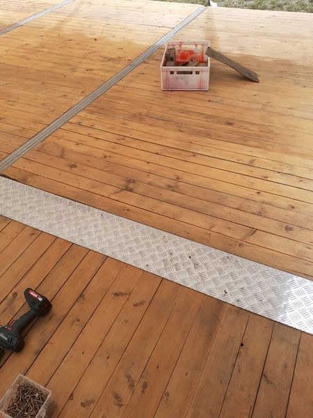Zeltboden Tanzboden mobilen Holzboden Partyzelt mieten in Elsterwerda – 3