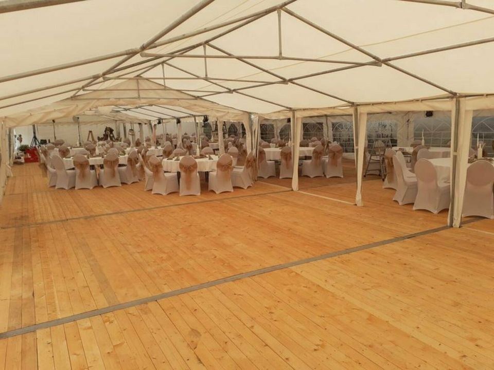Zeltboden Tanzboden Tanzfläche Holzboden mieten bei KIEKS Partyverleih