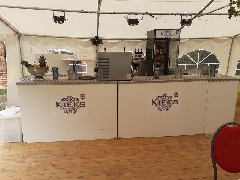 Bar Ausschank Theke Kühlschrank Gläser mieten bei KIEKS Partyverleih – 2