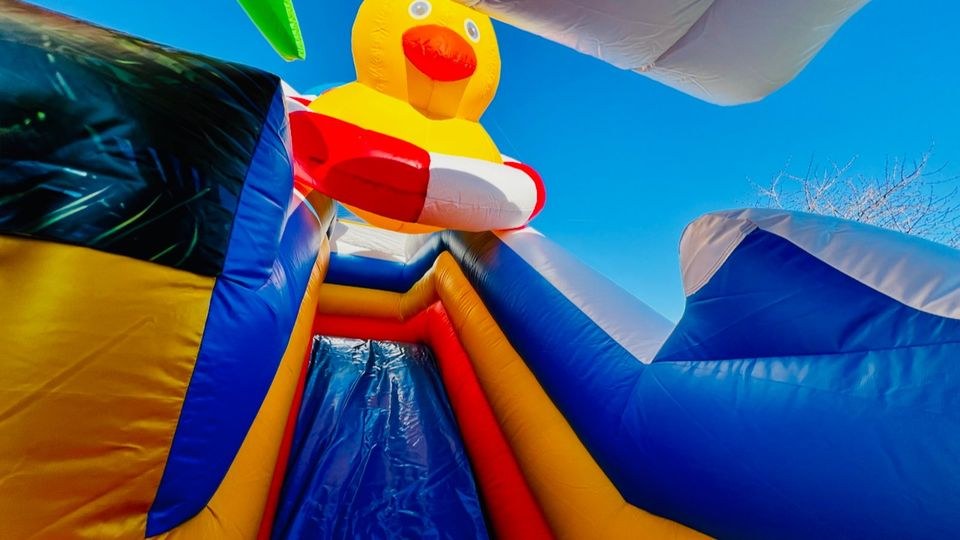 Hüpfburg Aloha Beach Multiplay Rutsche mieten in Crostwitz – 3