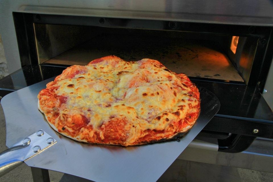 Pizzaofen Backofen Pizzaservice mieten in Crostwitz – für viele Gäste – 3