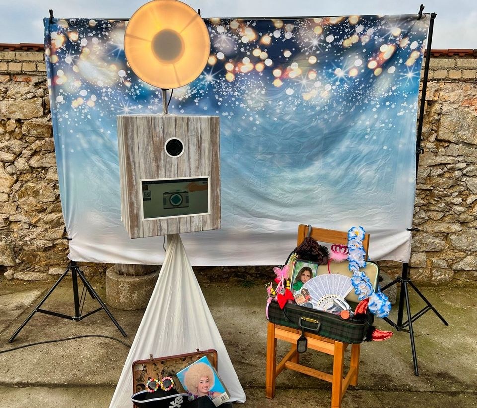 Fotobox Photos Booth mieten in Crostwitz