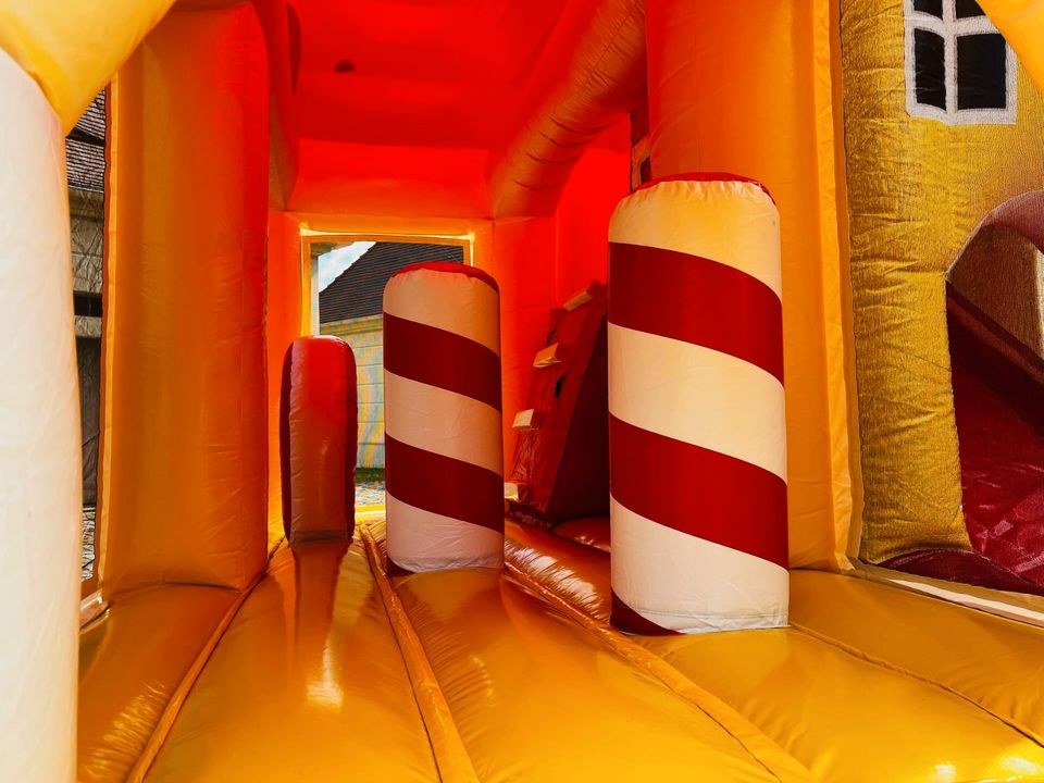 Hüpfburg Royal Palace Schloß Rutsche Multiplay mieten in Crostwitz – 3