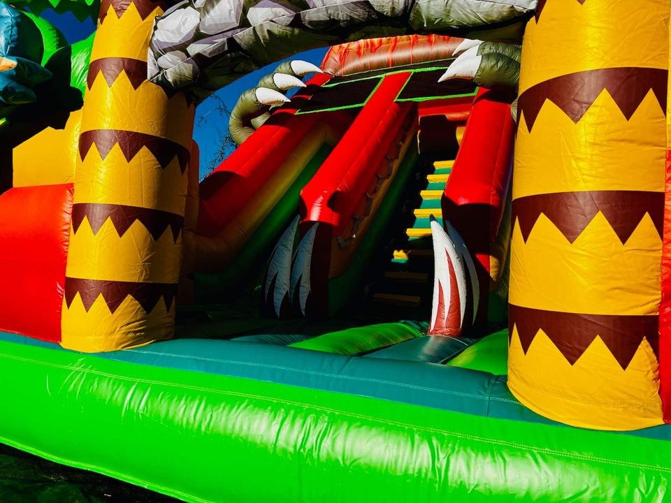 Hüpfburg Jurassic Jump Rutsche Multiplay mieten in Crostwitz – 3