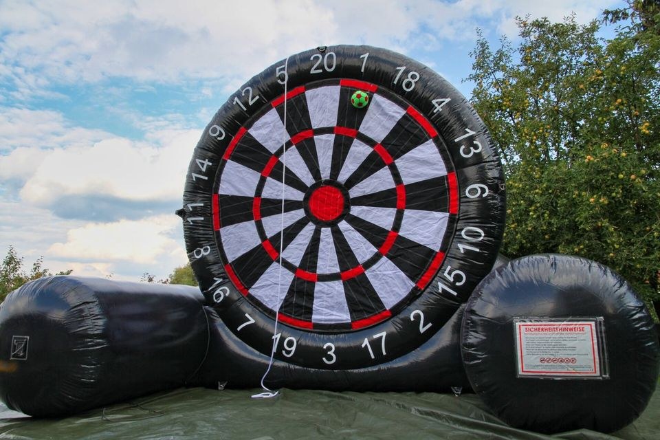 Fußball Dart XXXL EM Hüpfburg Alternative mieten in Crostwitz