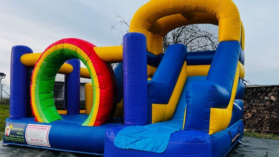 Hüpfburg Little Rainbow Rutsche mieten in Crostwitz – 2