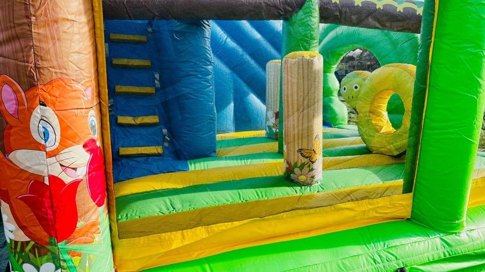 Hüpfburg Farm Life Multiplay Rutsche mieten in Crostwitz – 4