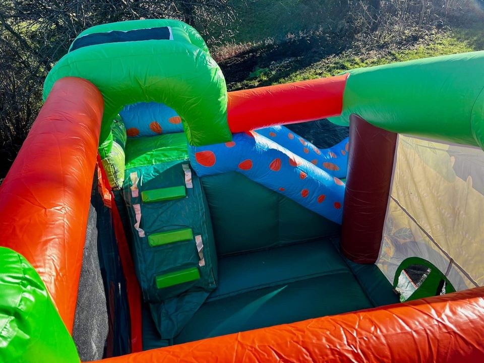 Hüpfburg Little Jungle klein Rutsche mieten in Crostwitz – 3