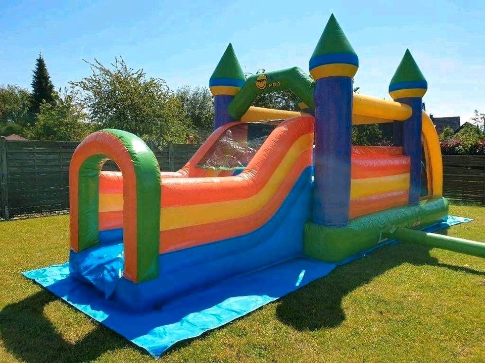 Partyzelt Hüpfburg Maskottchen mieten bei Klassen – für jedes Wetter – 2