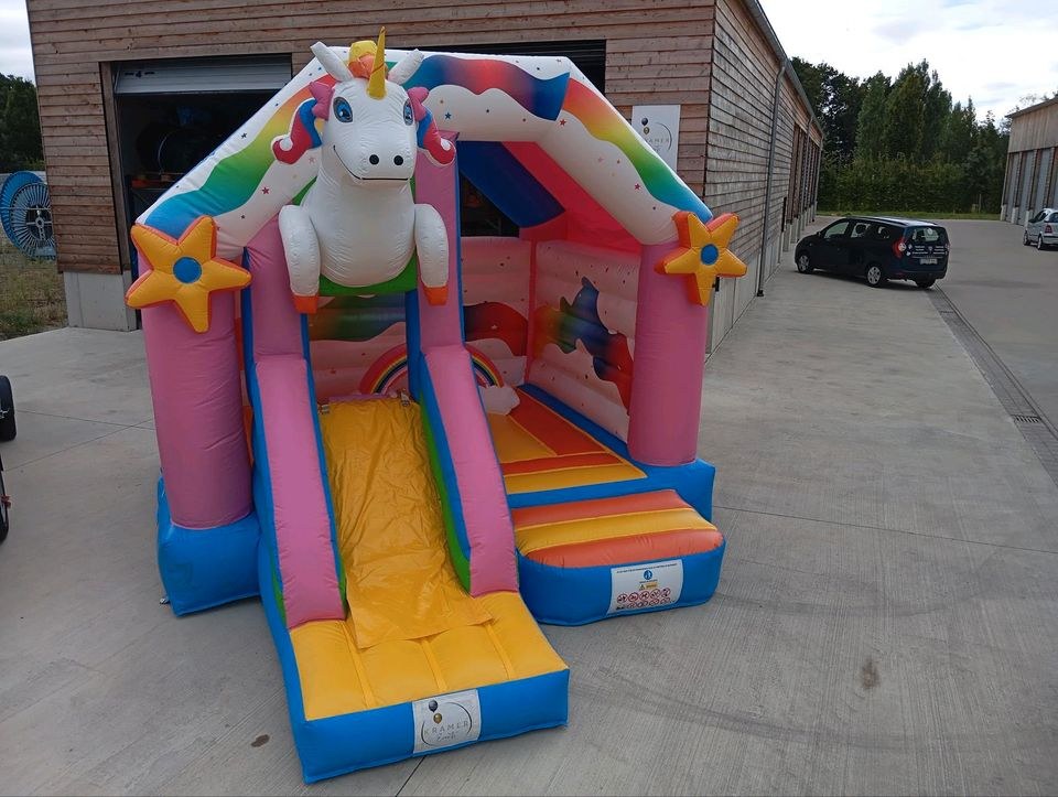 Hüpfburg Einhorn mieten bei Kramer Events – Hüpfspaß für jede Feier – 3