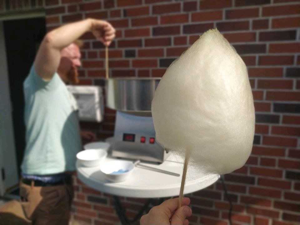 Zuckerwattenmaschine mieten bei Kramer Events