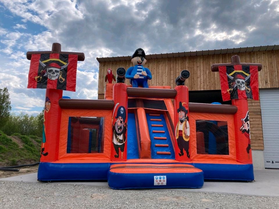 Hüpfburg Risenpiratenrutsche mieten bei Kramer Events