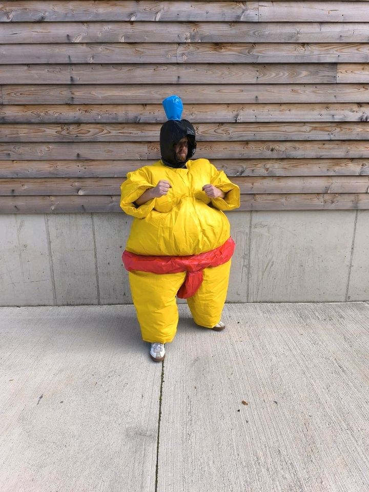 Sumo Ringer Anzüge mieten bei Kramer Events – 3